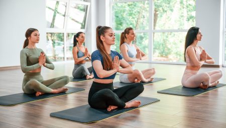 Yoga Nedir Ve Nasıl Yapılır?